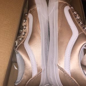 MAKE ME AN OFFER!! Must get rid of!